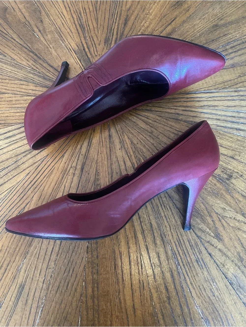 Vintage Emanuel Ungaro Red Pointed Leather Pumps